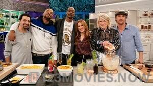 Martha & Snoop’s Potluck Dinner Party Season 3 Episode 1