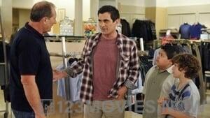 Modern Family Season 2 Episode 10