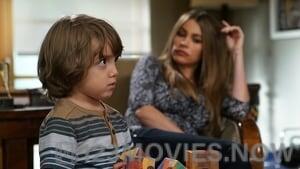 Modern Family Season 7 Episode 2