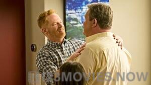 Modern Family Season 8 Episode 1