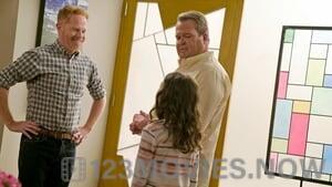 Modern Family Season 8 Episode 1